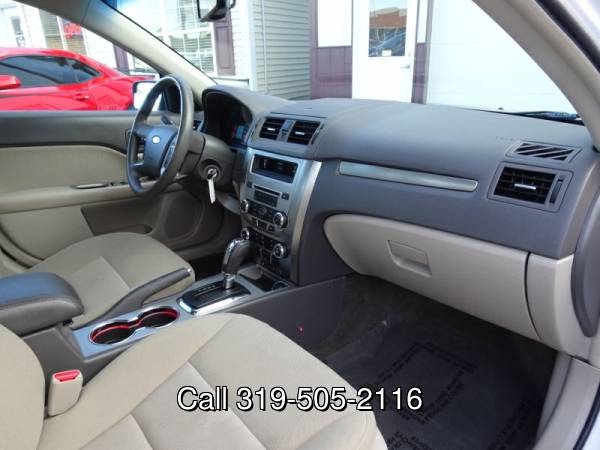 2011 Ford Fusion Hybrid FWD - cars & trucks - by dealer - vehicle... for sale in Waterloo, IA – photo 16