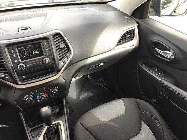 2016 Jeep Cherokee Sport for sale in PUYALLUP, WA – photo 12
