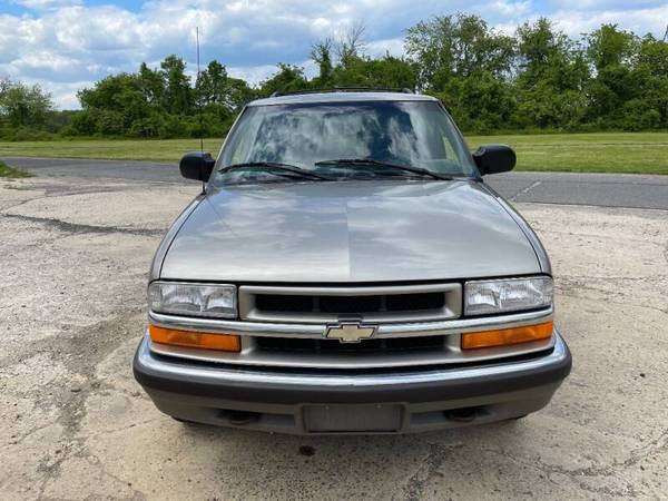 2000 Chevy Blazer 4x4 - Priced to sell - - by dealer for sale in burlington city, PA – photo 2