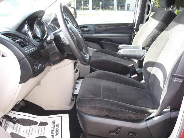 1495 Down & 295 Per Month on this 2013 DODGE GRAND CARAVAN SXT for sale in Modesto, CA – photo 10
