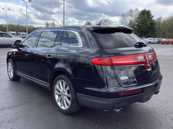 2010 Lincoln MKT! 3rd Row! Sharp! Loaded! - - by for sale in Ortonville, OH – photo 3