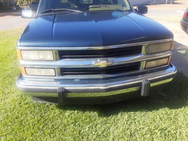 1994 Chevrolet Suburban - cars & trucks - by owner - vehicle... for sale in Brookhaven, MS – photo 2