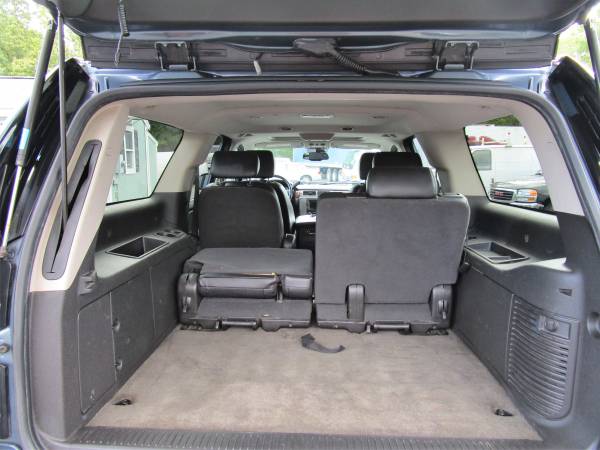 2008 GMC Yukon XL 1500 SLT 4WD *Leather + Moonroof + Backup Camera*... for sale in leominster, MA – photo 12