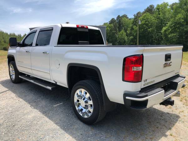 2018 GMC Sierra 2500 HD Denali Z71 Duramax Diesel 4x4 - cars & for sale in Other, District Of Columbia – photo 4