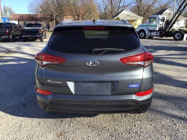 2017 Hyundai Tucson SE AWD - cars & trucks - by dealer - vehicle... for sale in Fredonia, KS – photo 7