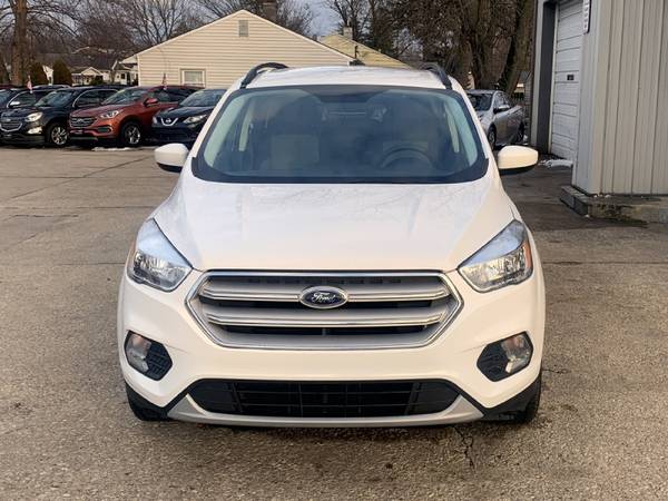 2018 Ford Escape SE 4WD - - by dealer - vehicle for sale in Mishawaka, IN – photo 2
