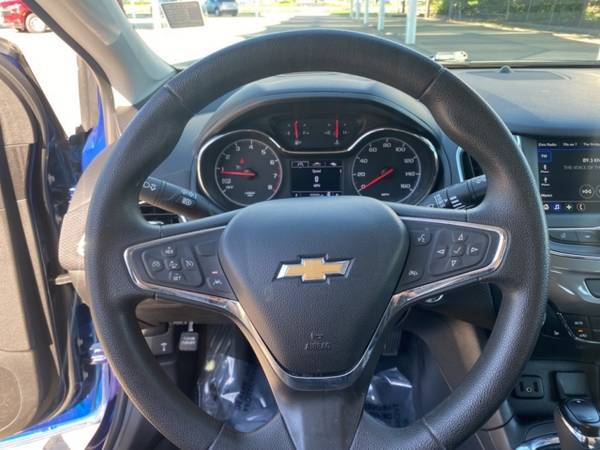 2019 Chevrolet Cruze LT - - by dealer - vehicle for sale in Burleson, TX – photo 15