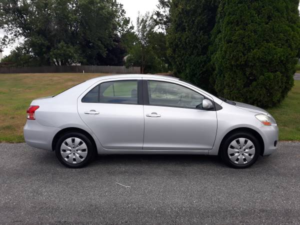 2009 Toyota Yaris (5-Speed/Manual Trans.) *100K Miles & Runs PERFECT* for sale in East Providence, RI – photo 2