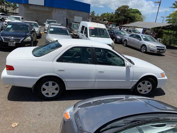 2001 Toyota Camry 4dr Sdn XLE Auto (Natl) - - by for sale in Pearl City, HI – photo 2