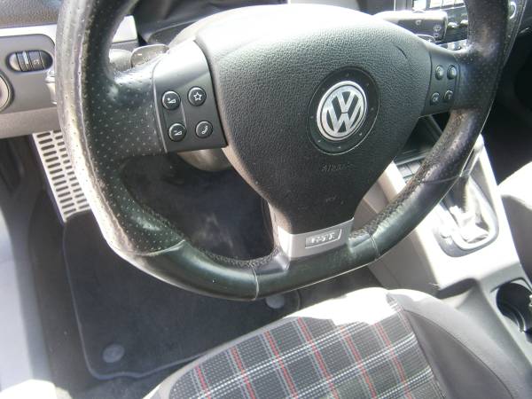 2008 volkswagen gti 4door mechanic special (runs & drives & cars & for sale in Riverdale, GA – photo 9