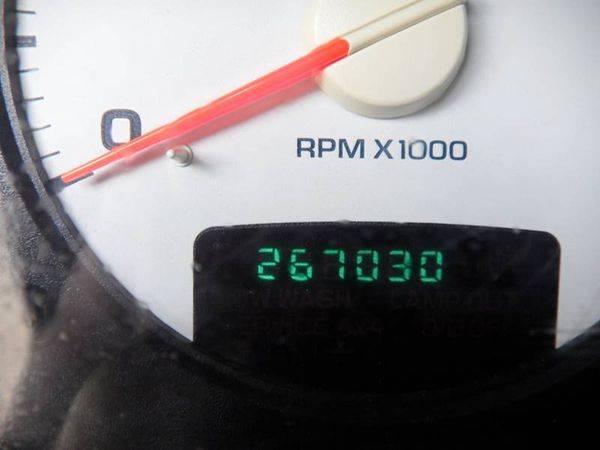 2003 Dodge Ram Pickup 2500 SLT 4dr Quad Cab 4WD SB - No Dealer Fees! for sale in Colorado Springs, CO – photo 17