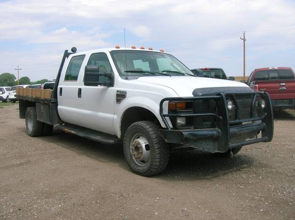 2008 Ford F-350 XL Crew Cab Diesel 4x4 Low Miles! - cars & trucks -... for sale in Fort Collins, CO – photo 3