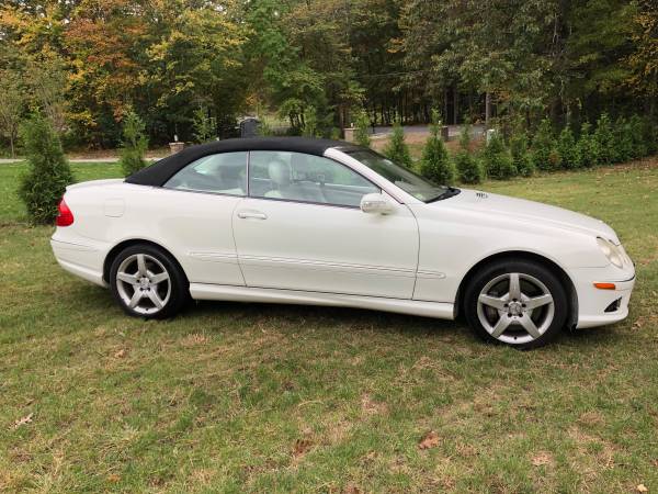 Mercedes CLK 550 AMG White Convertible FAST! for sale in Lunenburg , MA