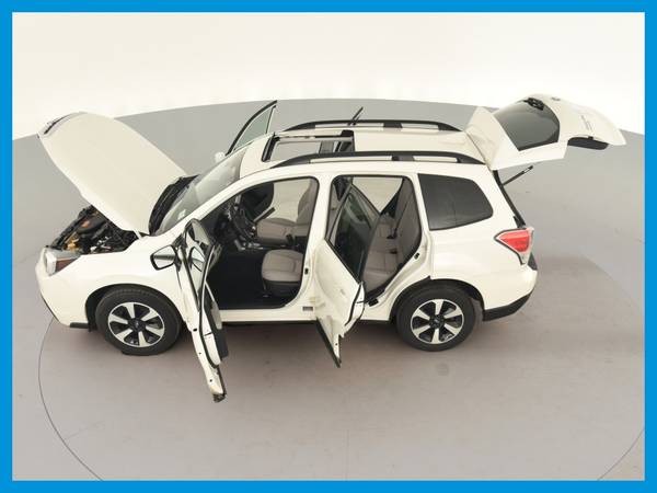 2018 Subaru Forester 2 5i Premium Sport Utility 4D hatchback White for sale in Evansville, IN – photo 16