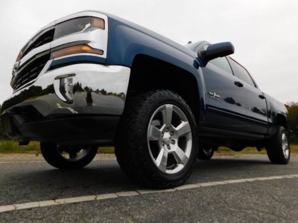 1 OWNR 3.5" LIFTED 16 CHEVY SILVERADO LT CREW 4X4 NEW 275/55/20... for sale in KERNERSVILLE, NC – photo 11