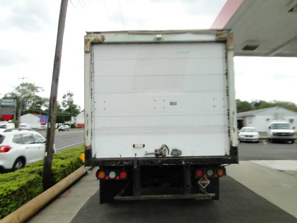 2005 International 4400 - - by dealer - vehicle for sale in Warminster, PA – photo 5