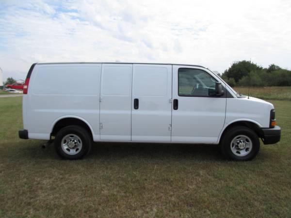 2014 CHEVY CARGO 2500 for sale in Andover, KS – photo 6