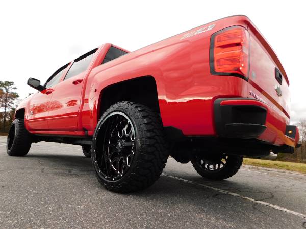 1 OWNR LIFTED 17 CHEVY SILVERADO 1500 LT Z71 CREW 22X12 *NEW 33... for sale in KERNERSVILLE, SC – photo 7