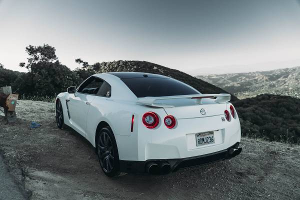 Nissan GT-R RENT! GODZILLA!! 575 HP! - cars & trucks - by owner -... for sale in Agoura Hills, CA – photo 2