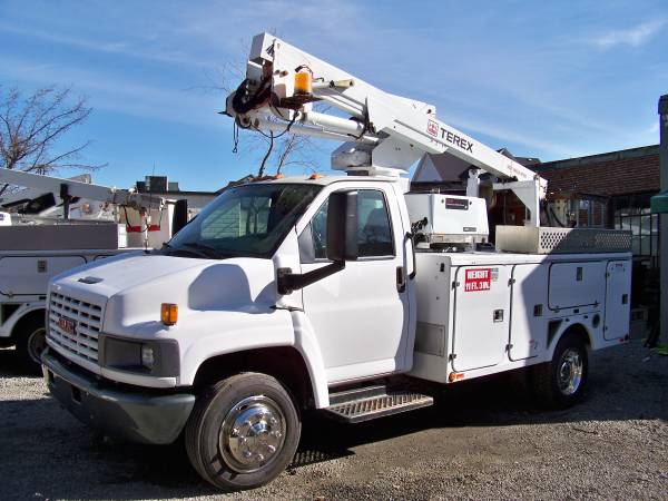 2006 GMC C5500 93K MILES HIGH RANGER TCP 36 CABLE PLACER BUCKET... for sale in rhode island, RI – photo 6