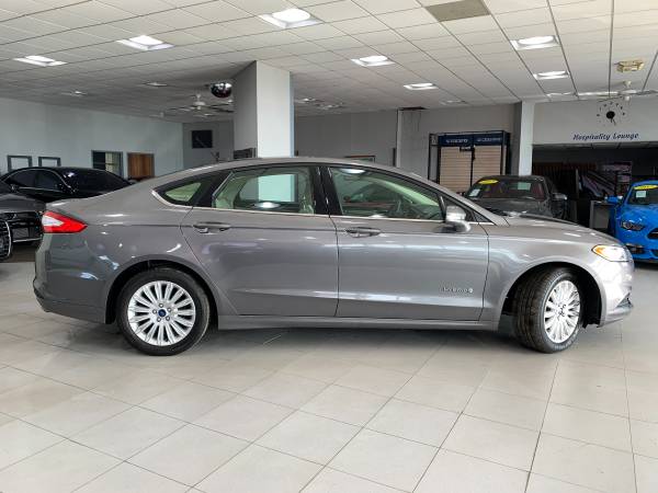 2014 FORD FUSION HYBRID SE - cars & trucks - by dealer - vehicle... for sale in Springfield, IL – photo 8