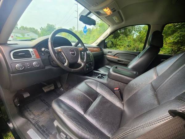 2007 GMC YUKON XL 1500 - cars & trucks - by dealer - vehicle... for sale in Columbus, OH – photo 8