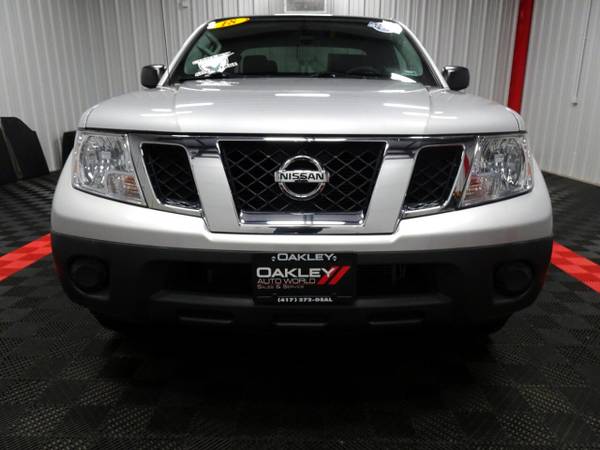 2018 Nissan Frontier King Cab pickup Silver - - by for sale in Branson West, MO – photo 8