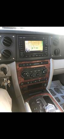 2006 Jeep Commander Limited - Needs Engine - - by for sale in URBANA, IL – photo 2