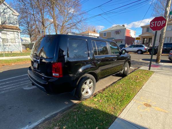 2009 Honda Pilot Ex-L - cars & trucks - by owner - vehicle... for sale in Floral Park, NY – photo 4