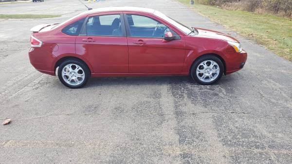 2009 Ford Focus SES ONE OWNER NO ACCIDENTS - cars & trucks - by... for sale in Grand Blanc, MI – photo 4