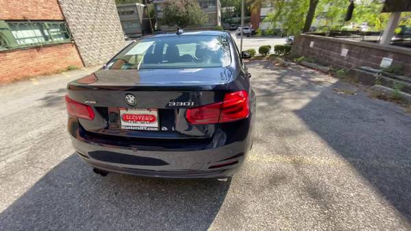 2017 BMW 330i xDrive - - by dealer - vehicle for sale in Great Neck, NY – photo 18