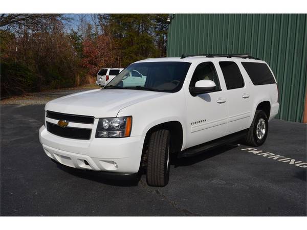 2013 Chevrolet Suburban LT 4WD SUV Chevy 4x4 - cars & trucks - by... for sale in Greensboro, NC – photo 3
