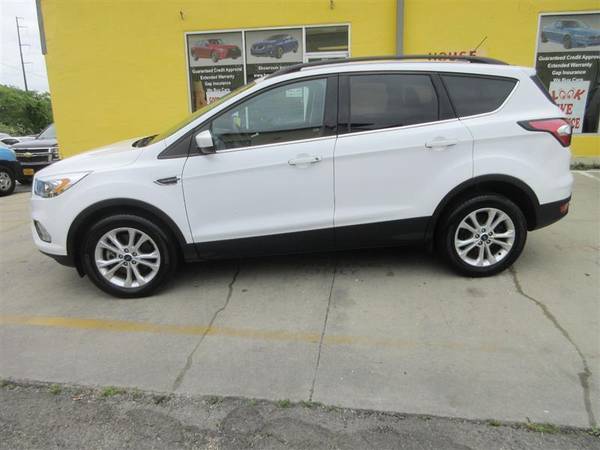 2017 Ford Escape SE AWD 4dr SUV CALL OR TEXT TODAY - cars & trucks -... for sale in MANASSAS, District Of Columbia – photo 4