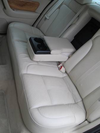 2011 LINCOLN MKS LOADED VERY CLEAN - cars & trucks - by dealer -... for sale in East Providence, RI – photo 13