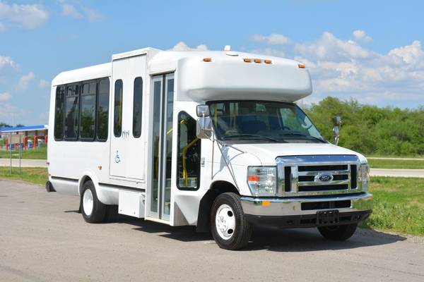 13-18 Passenger Ford Paratransit Shuttle Buses - BOTH GAS & DIESEL -... for sale in Crystal Lake, IL – photo 5