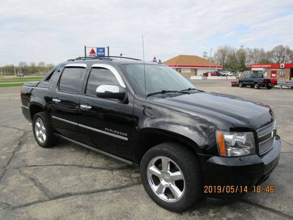 2011 Chevrolet Avalanche LTZ 4x4 4dr Crew Cab Pickup 151630 Miles for sale in Neenah, WI – photo 7