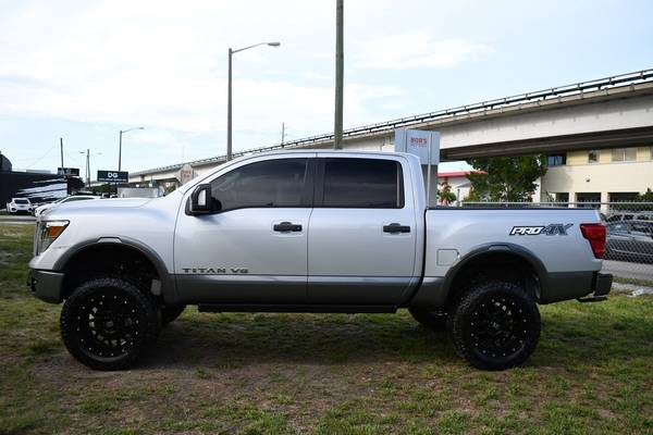 2018 Nissan Titan PRO 4X 4x4 4dr Crew Cab Pickup Truck - cars & for sale in Miami, TX – photo 7