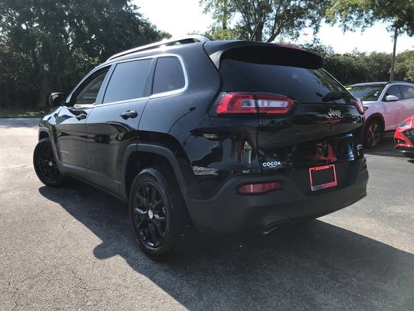 2018 Jeep Cherokee Latitude - - by dealer - vehicle for sale in Cocoa, FL – photo 23