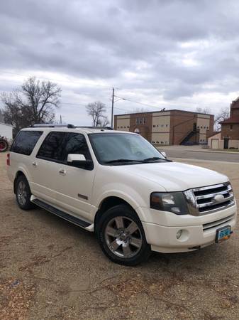 2007 Ford Expedition EL - cars & trucks - by owner - vehicle... for sale in Rugby, ND – photo 2