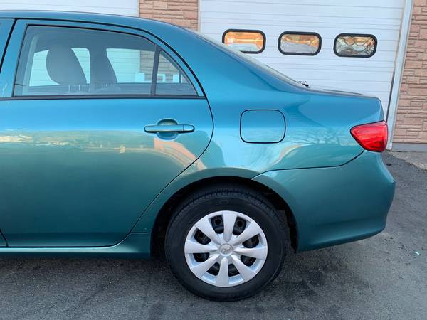 ☼☼ 2010 TOYOTA COROLLA 1-OWNER! GOOD MILES - cars & trucks - by... for sale in West Haven, CT – photo 7