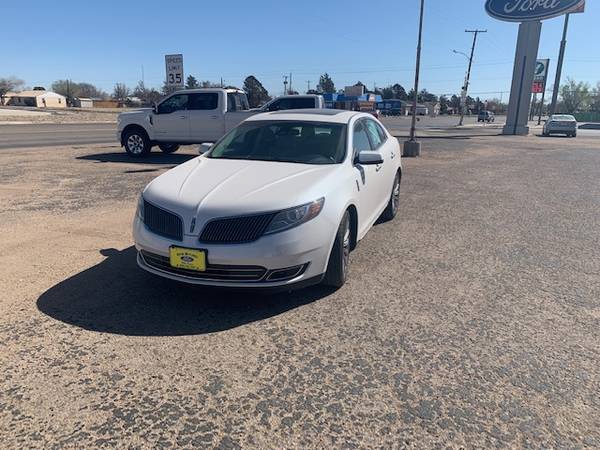 2015 Lincoln MKS, 1 owner! - - by dealer - vehicle for sale in TULIA, TX – photo 2