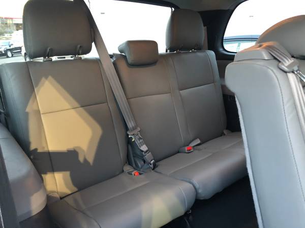 2019 Toyota Sequoia SR5 4WD 5 7L V8 - Navi, leather, Loaded, Clean for sale in Kirkland, WA – photo 17