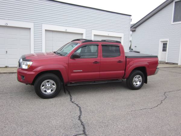 2013 Toyota Tacoma Double Cab SR5 4x4 V6 Auto 32K Red ONE OWNER for sale in East Derry, RI – photo 2