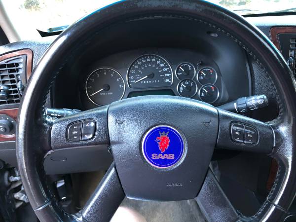 2006 Saab 9-7x (Black) For Sale - cars & trucks - by owner - vehicle... for sale in milwaukee, WI – photo 4
