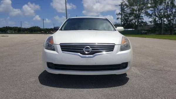 Hard to Find, Nice 2008 Nissan Altima best for school and work purpose for sale in Other, Other
