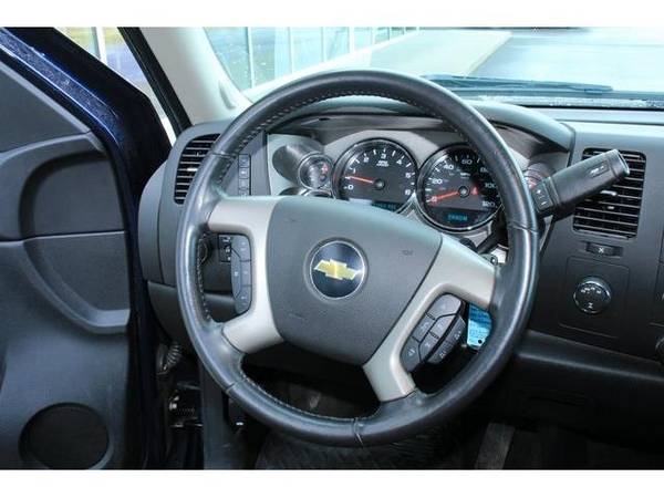 2011 Chevrolet Silverado 1500 truck LT - Chevrolet Imperial Blue for sale in Green Bay, WI – photo 15