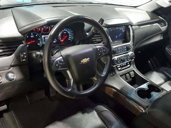 2018 Chevy Chevrolet Suburban LT Sport Utility 4D suv Gray - FINANCE... for sale in Manchester, NH – photo 22