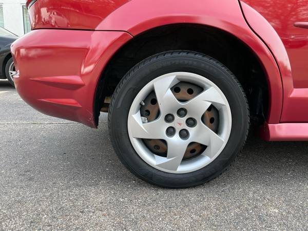 2008 Pontiac Vibe Base - - by dealer - vehicle for sale in Plymouth, MI – photo 17