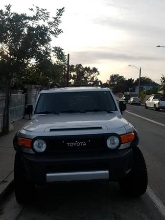 2007 FJ Cruiser 4WD - - by dealer - vehicle automotive for sale in San Diego, CA – photo 7