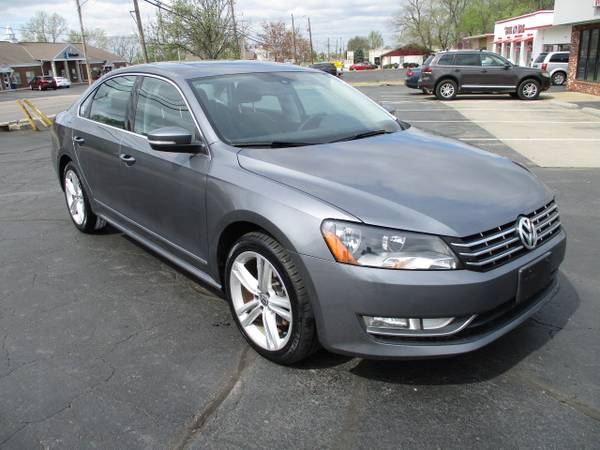 2015 Volkswagen Passat TDI SEL*Only 29,000 miles!! Great Price! -... for sale in Lees Summit, MO – photo 3